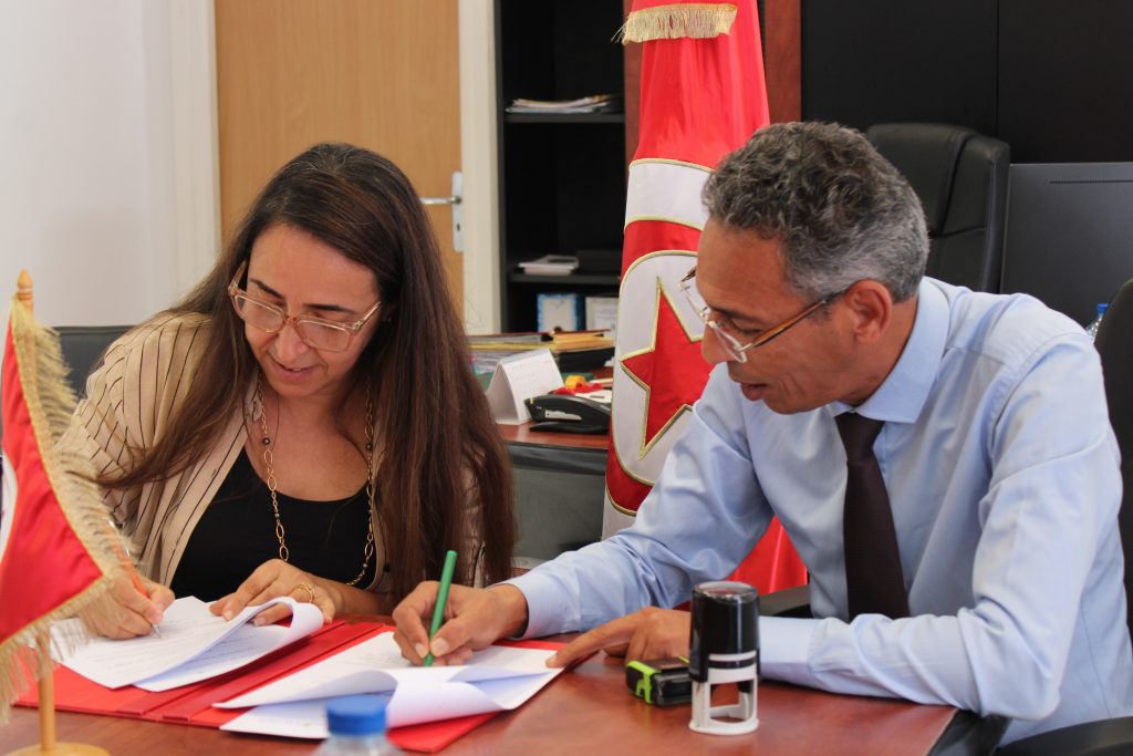 Signature d’une convention de sous-traitance entre le CBBC et le Laboratoire BIOCONTROL