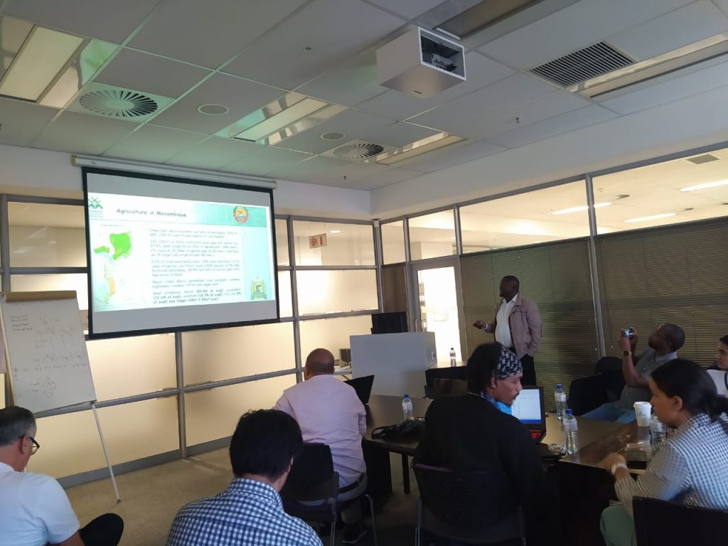 South African-Tunisian-Mozambican Mini-symposium