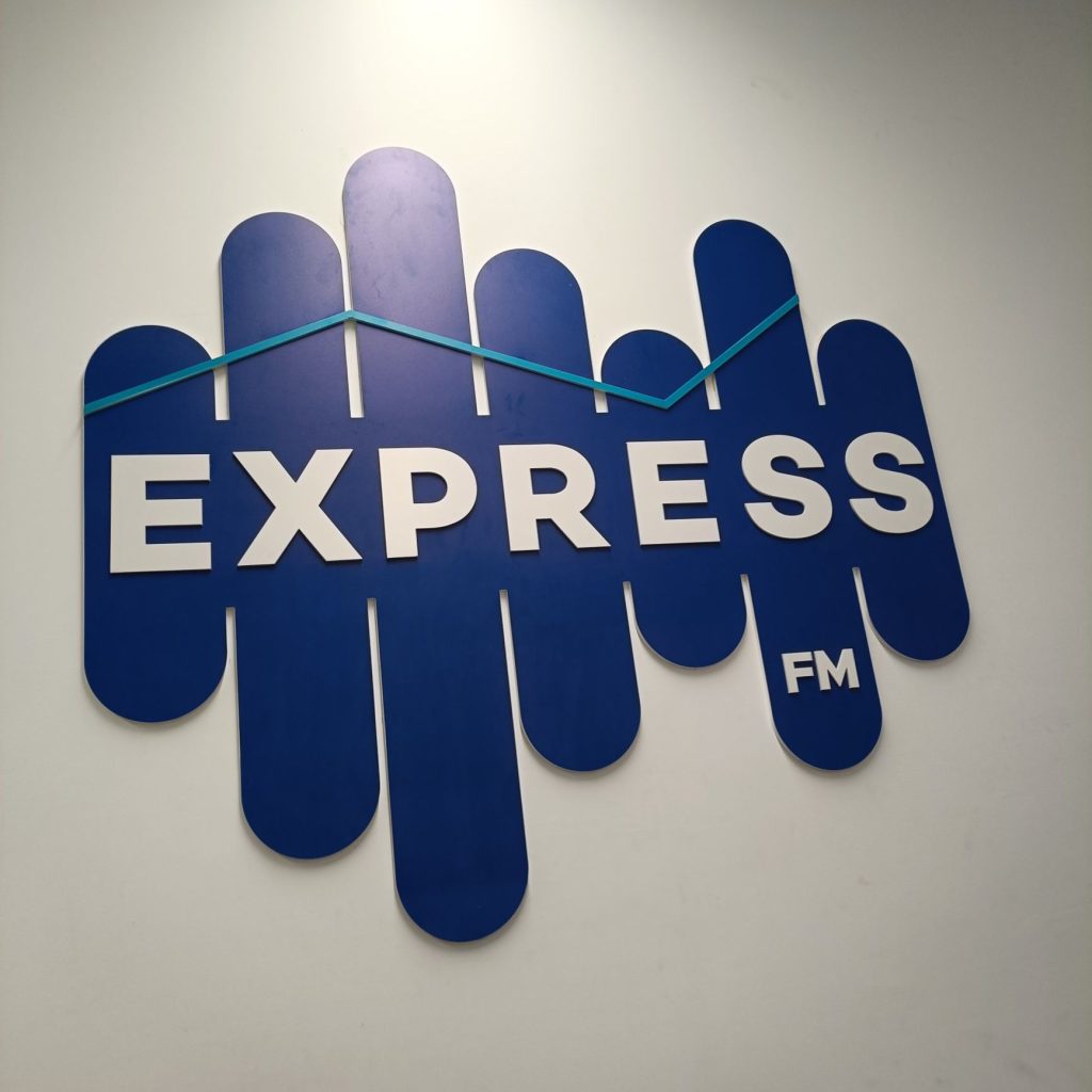 Express Fm
